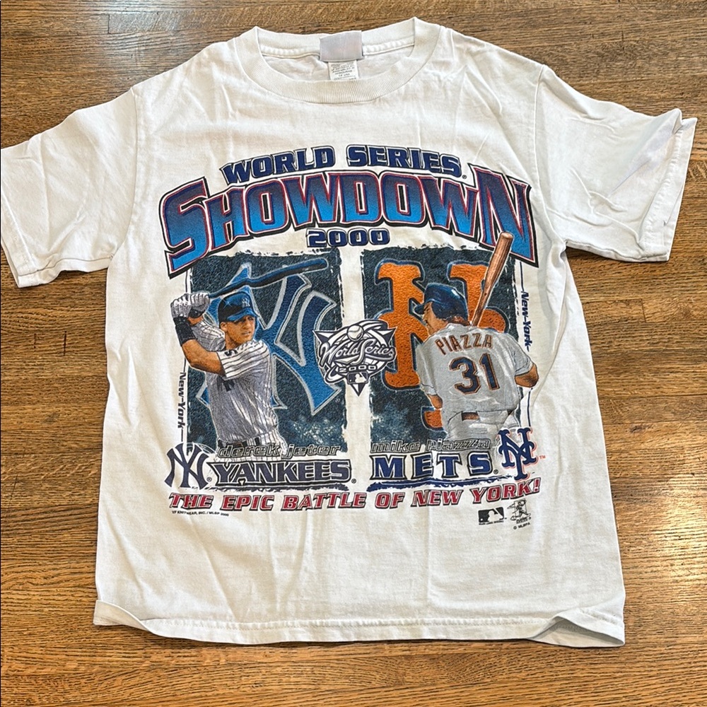 Vintage Tee w/World Series Showdown Subway Series Yankees vs Mets Jeter Piazza